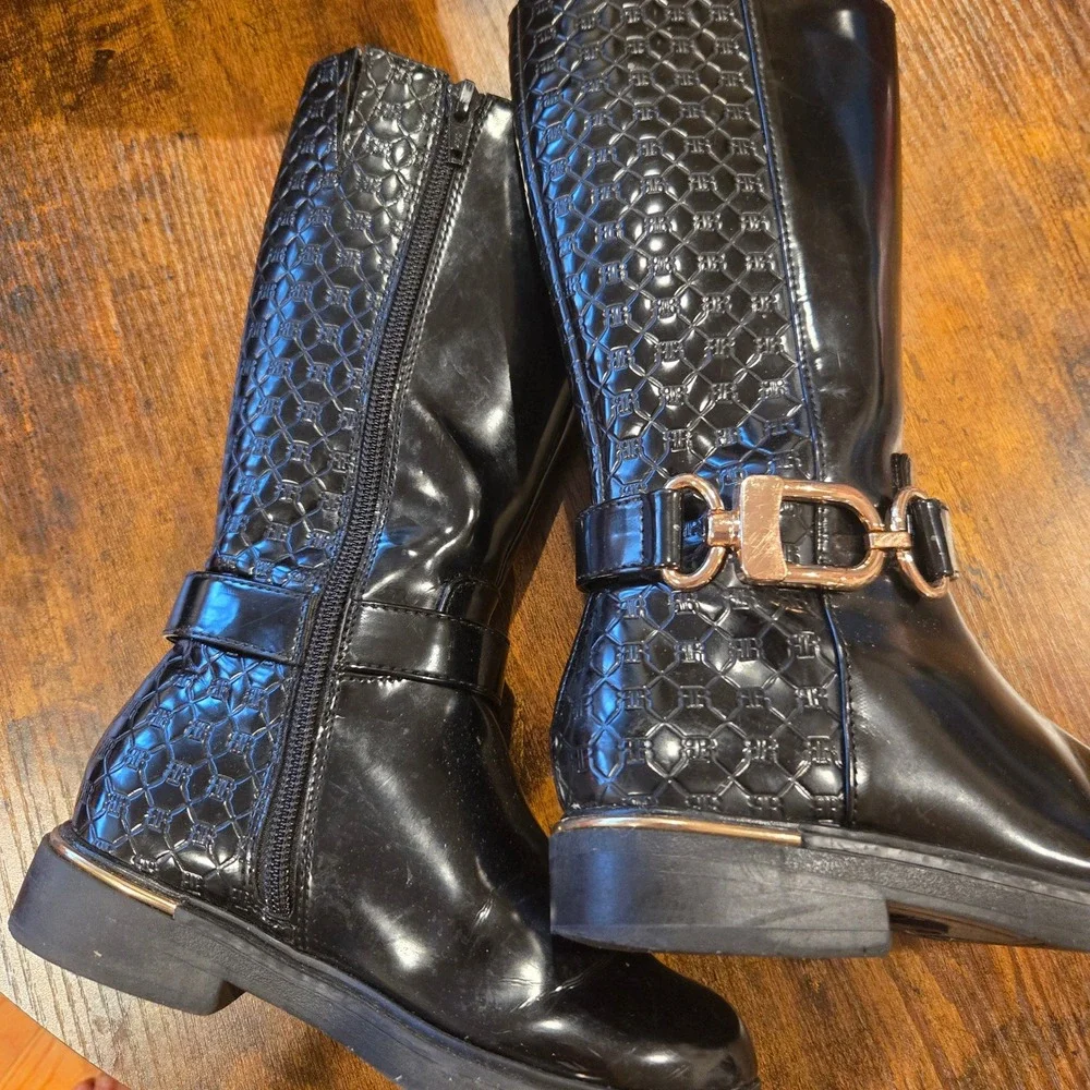 River Island Girls Black‎ Patent Quilted Monogram Tall Boots Gold Buckle Size 11